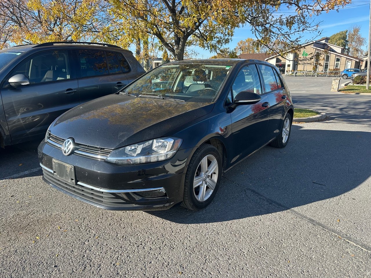 Black 2018 Volkswagen Golf Hatchback  Automatic