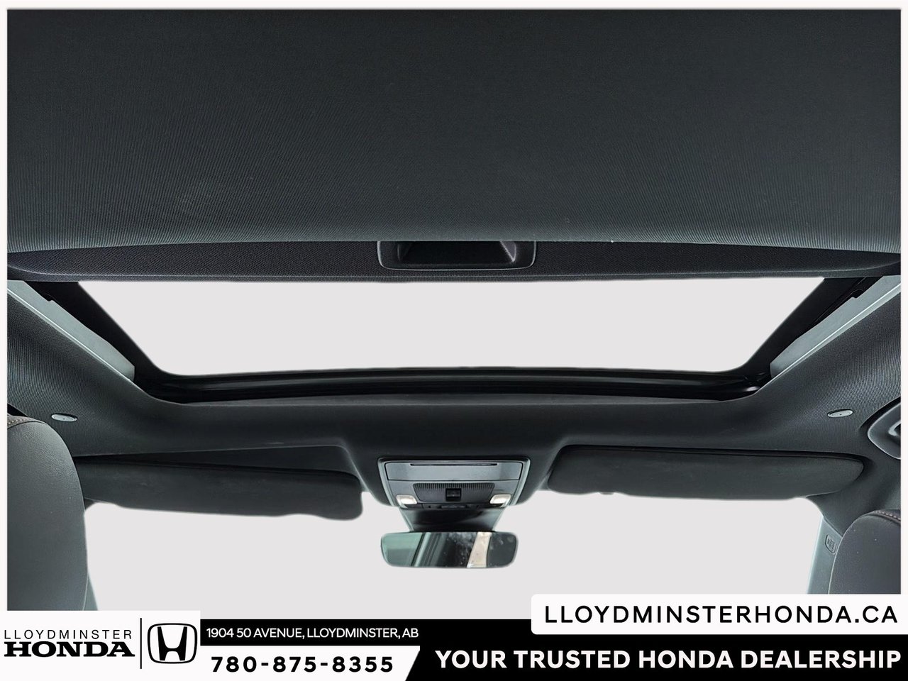 2024 Honda CR-V Hybrid Touring-17