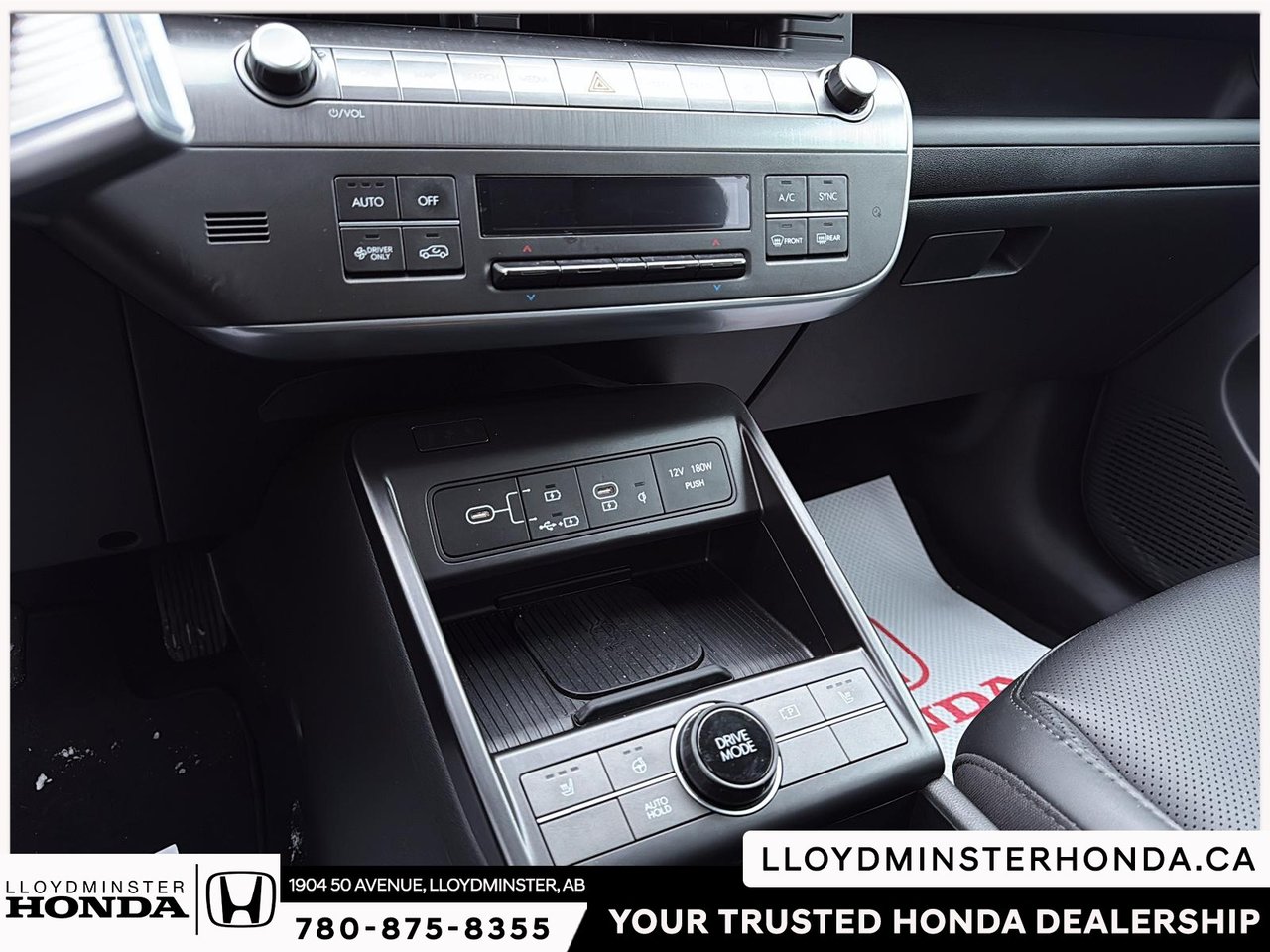 2025 Hyundai Kona Electric Preferred-19