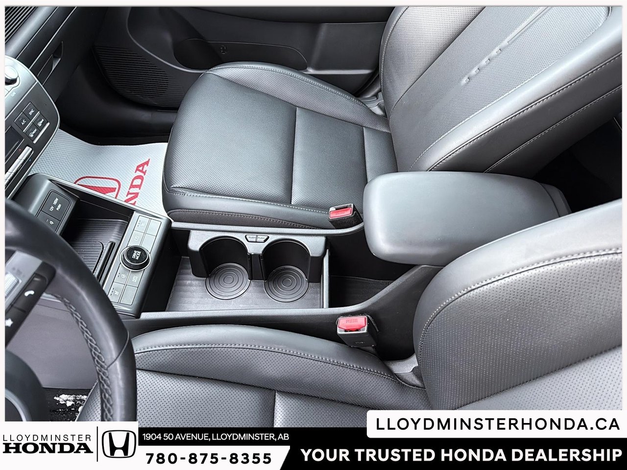 2025 Hyundai Kona Electric Preferred-11