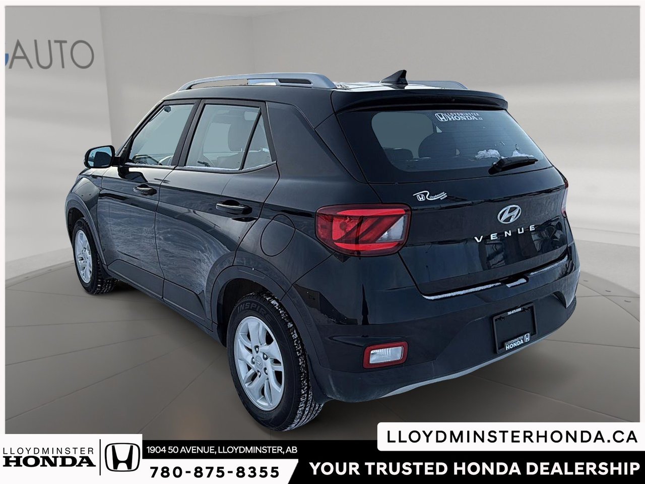 2021 Hyundai Venue Preferred-3