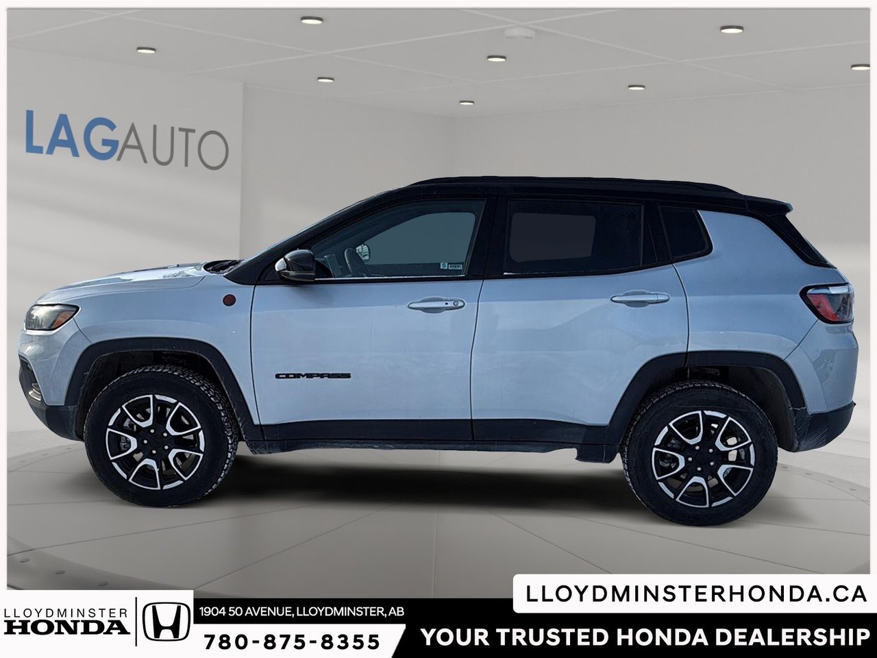 2024 Jeep Compass Trailhawk-4