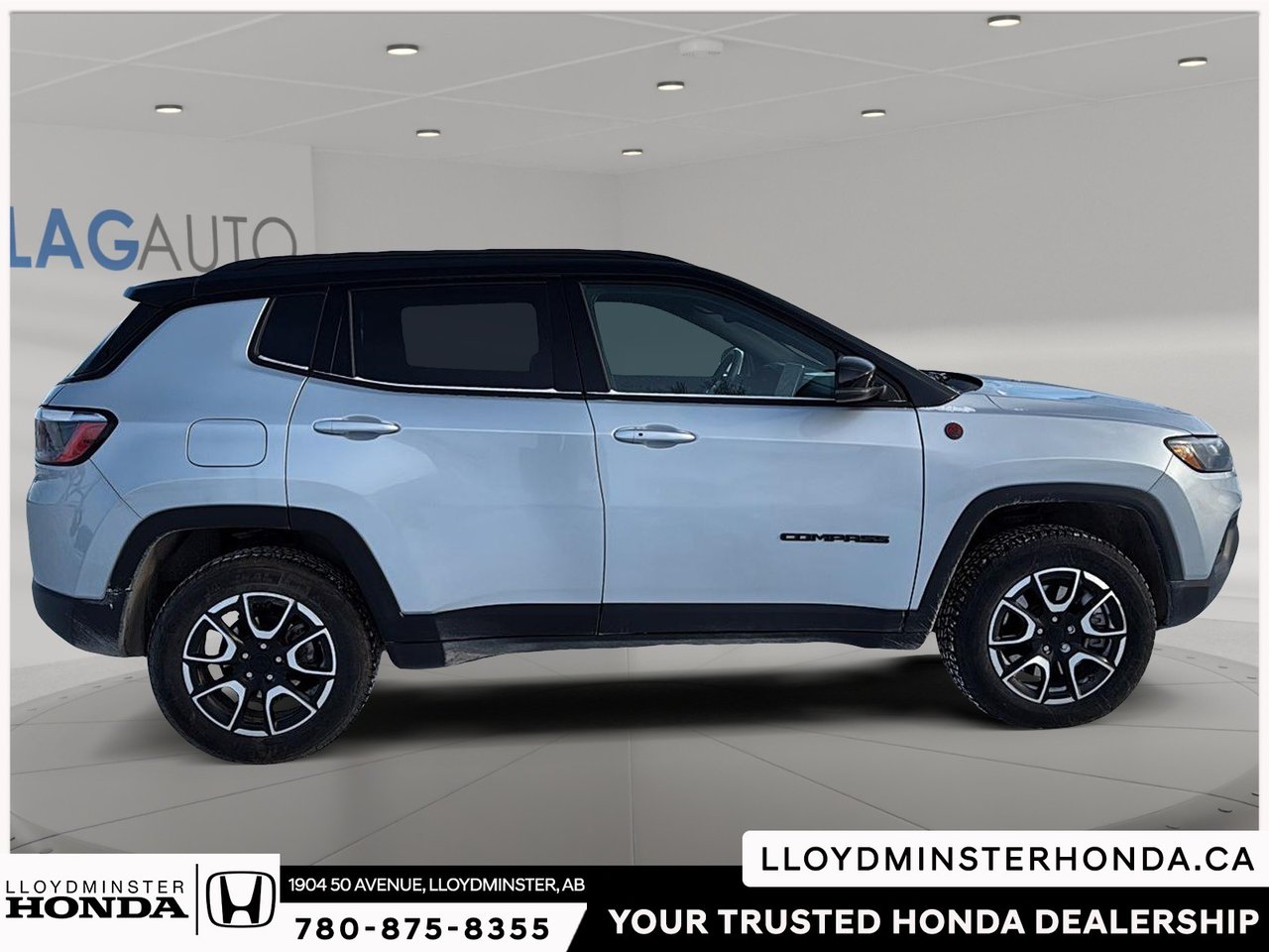 2024 Jeep Compass Trailhawk-6