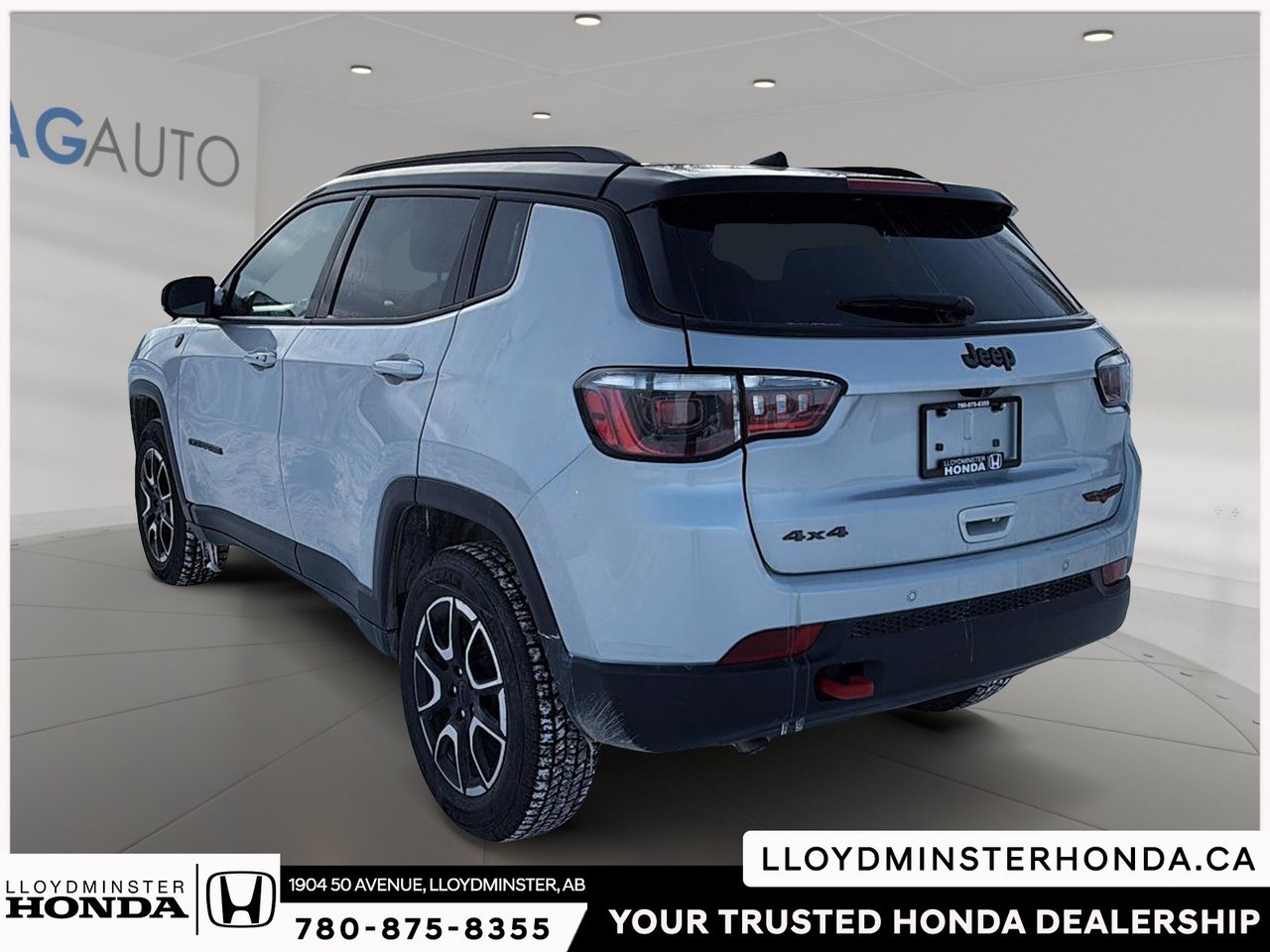 2024 Jeep Compass Trailhawk-3