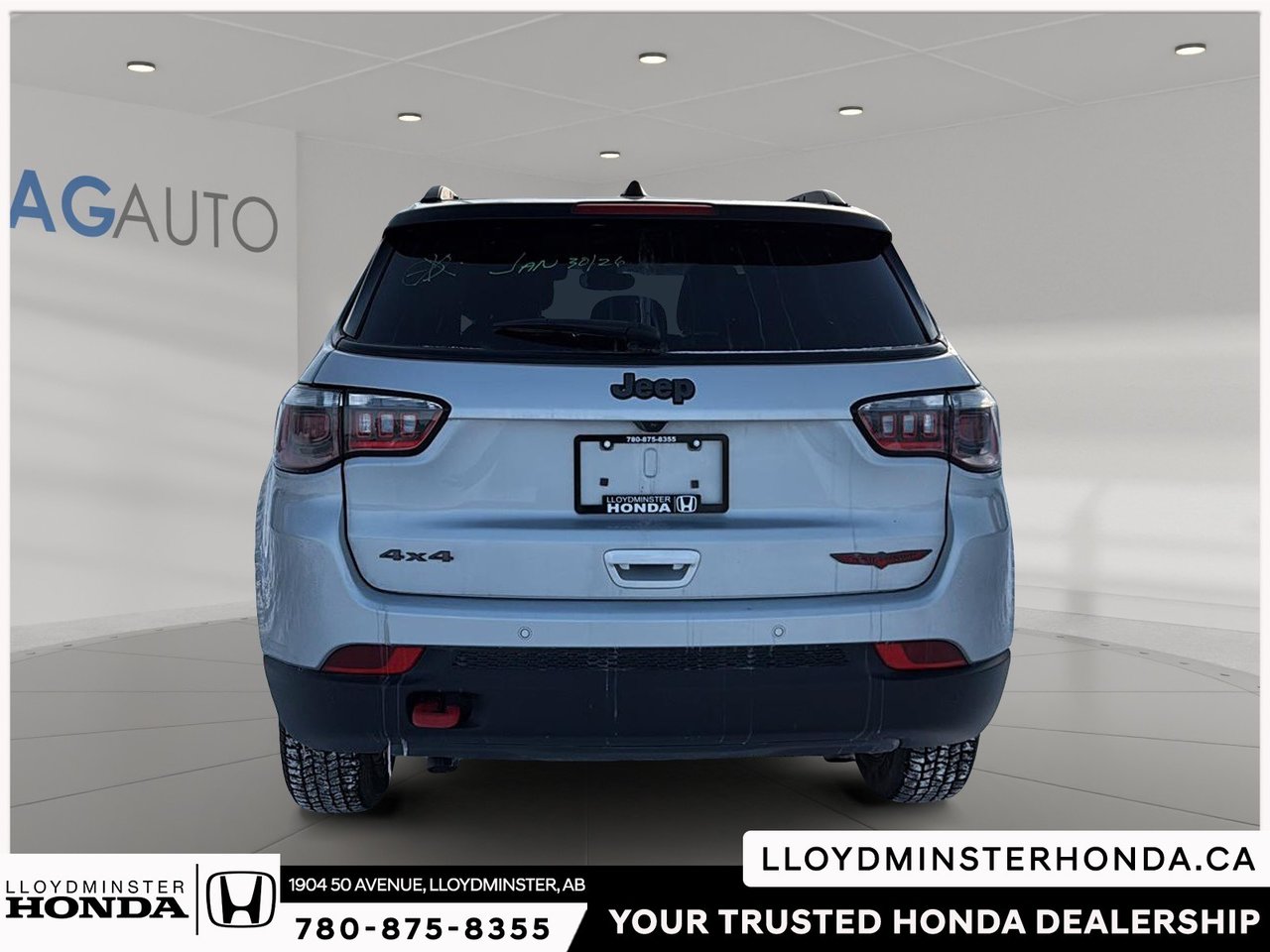 2024 Jeep Compass Trailhawk-2