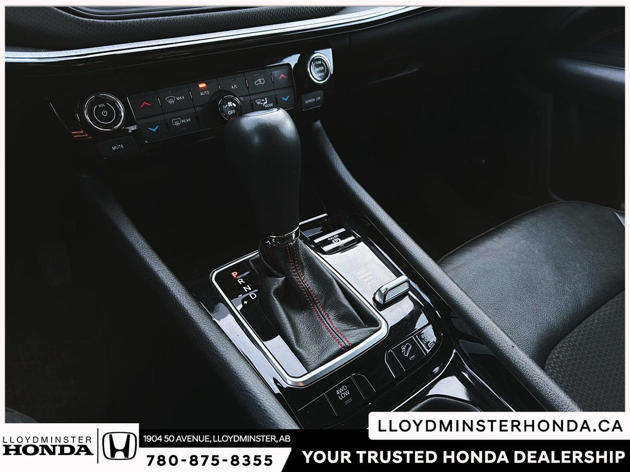 2024 Jeep Compass Trailhawk-17