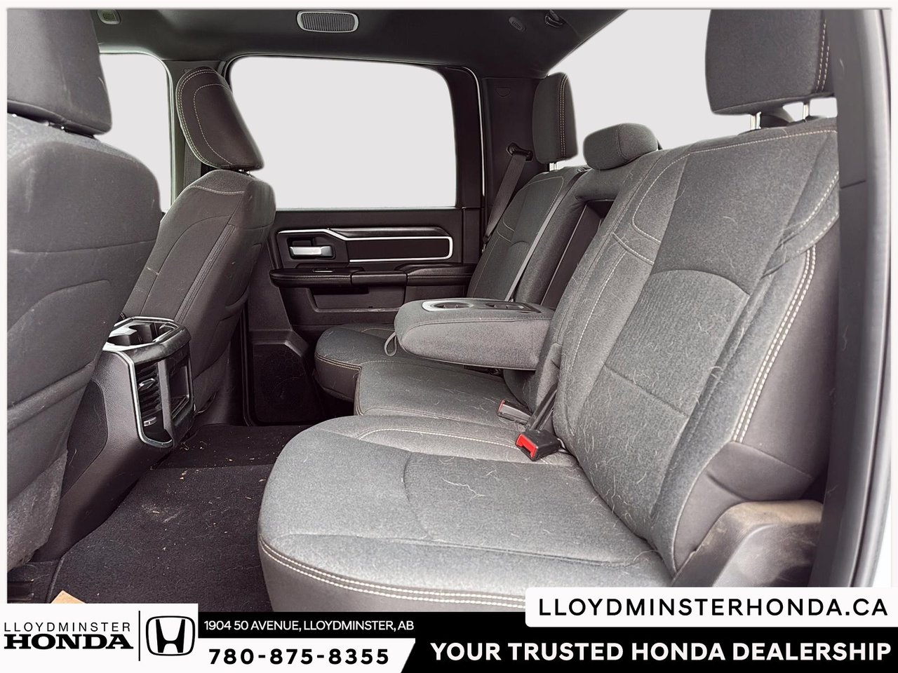 2024 Ram 2500 Big Horn-8