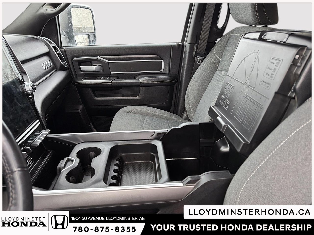 2024 Ram 2500 Big Horn-10