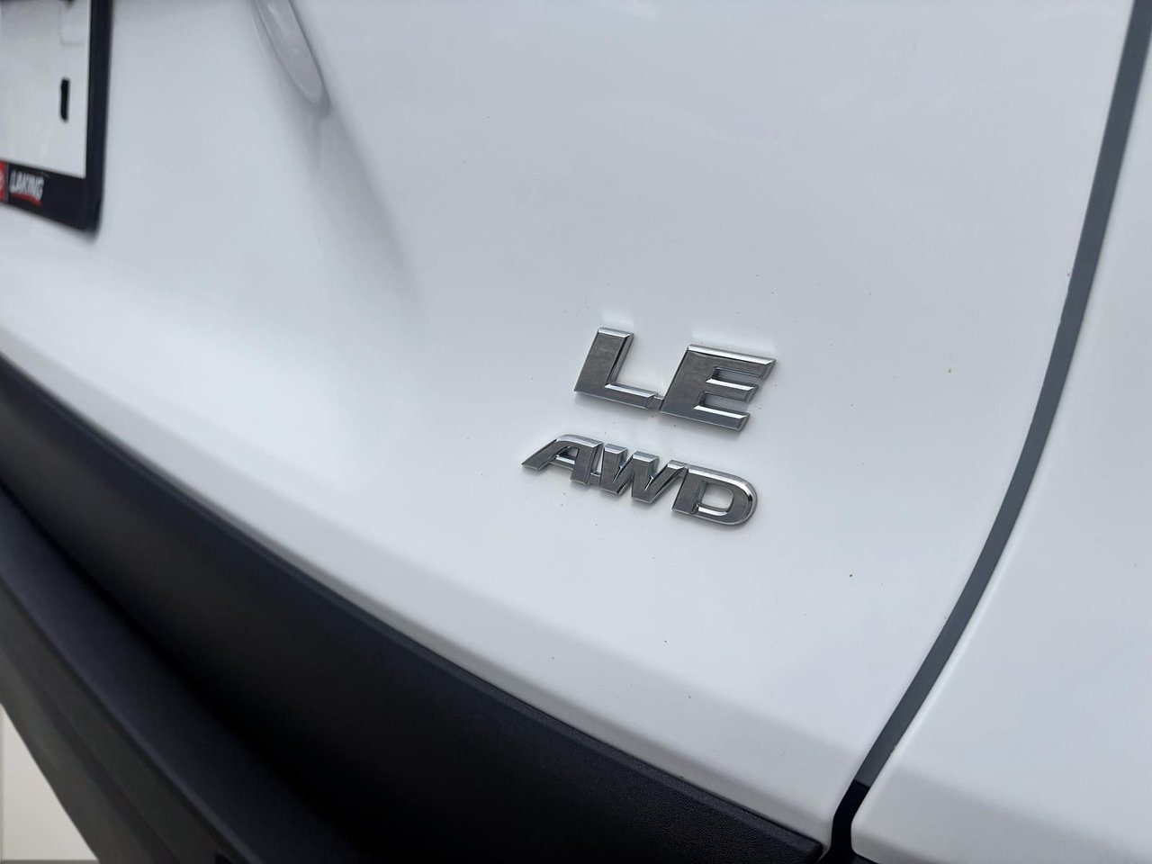 Toyota RAV4 LE AWD 2021-6