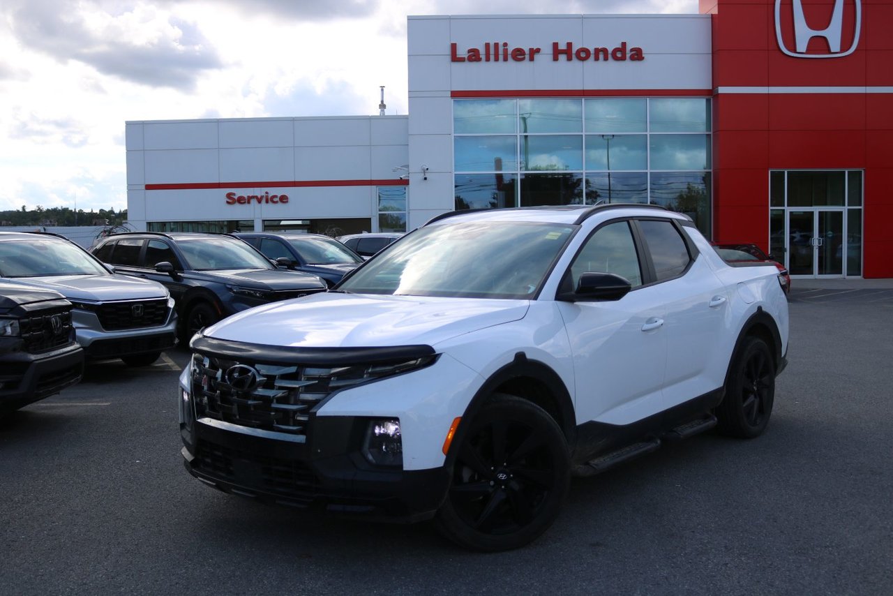 Atlas White 2024 Hyundai Santa Cruz Pickup Truck  Automatic