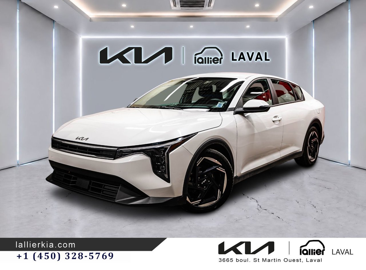 Snow White Pearl 2025 Kia K4 Sedan Front-Wheel Drive 