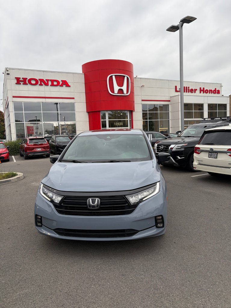 Gray 2023 Honda Odyssey Minivan Automatic