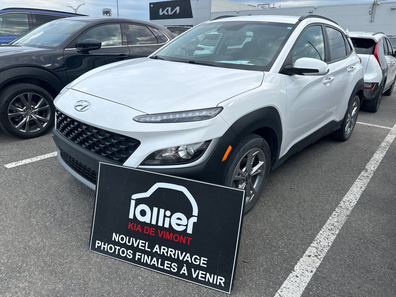 Atlas White 2022 Hyundai Kona SUV / Crossover Automatic