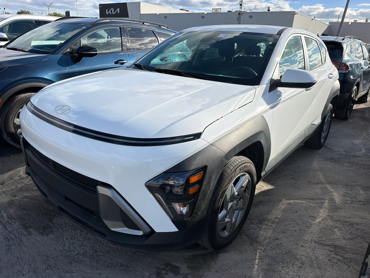 Atlas White 2025 Hyundai Kona SUV / Crossover Automatic