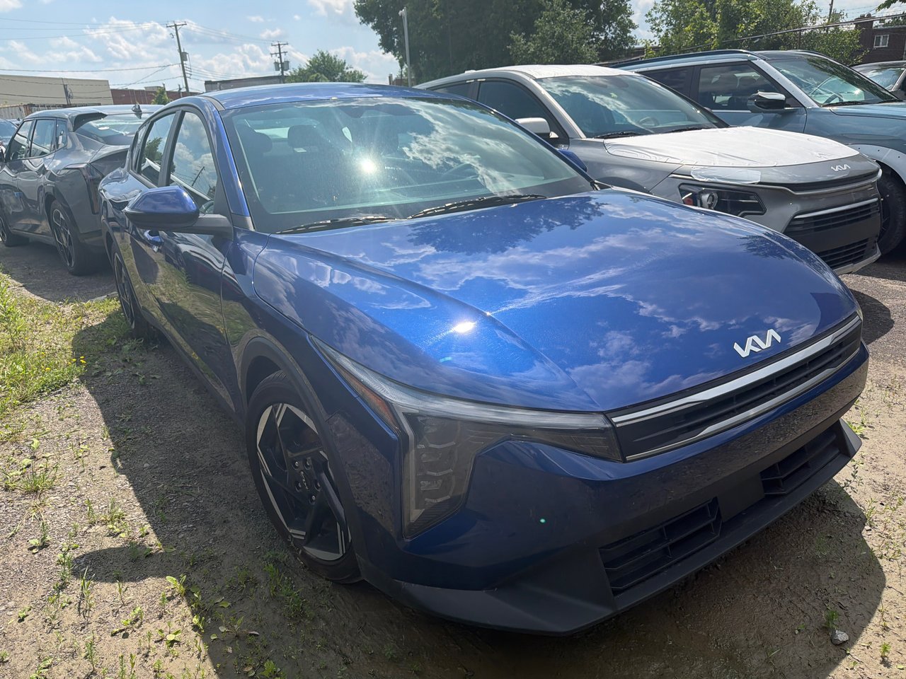 Blue 2025 Kia K4 Sedan Front-Wheel Drive Automatic