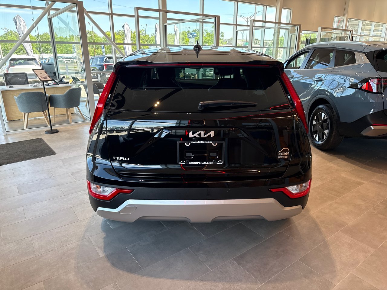 used-2026-kia-niro-plug-in-hybrid-with-5-695-km-for-sale-at-otogo