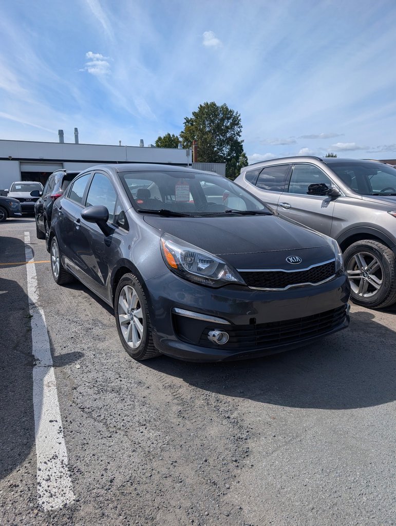 Sterling Metallic 2017 Kia Rio Sedan Front-Wheel Drive 