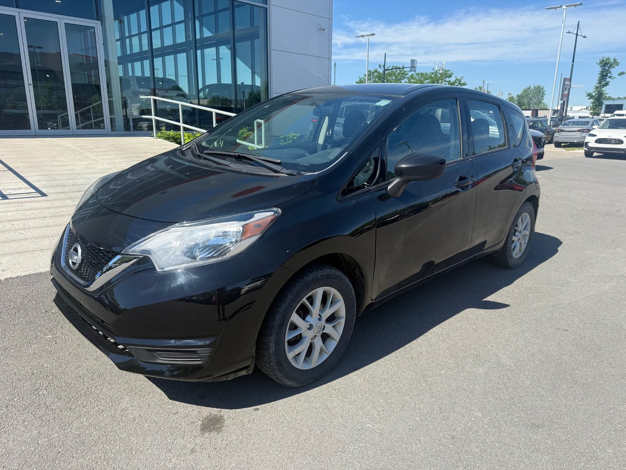 Super Black 2019 Nissan Versa Note S FWD Hatchback Front-Wheel Drive