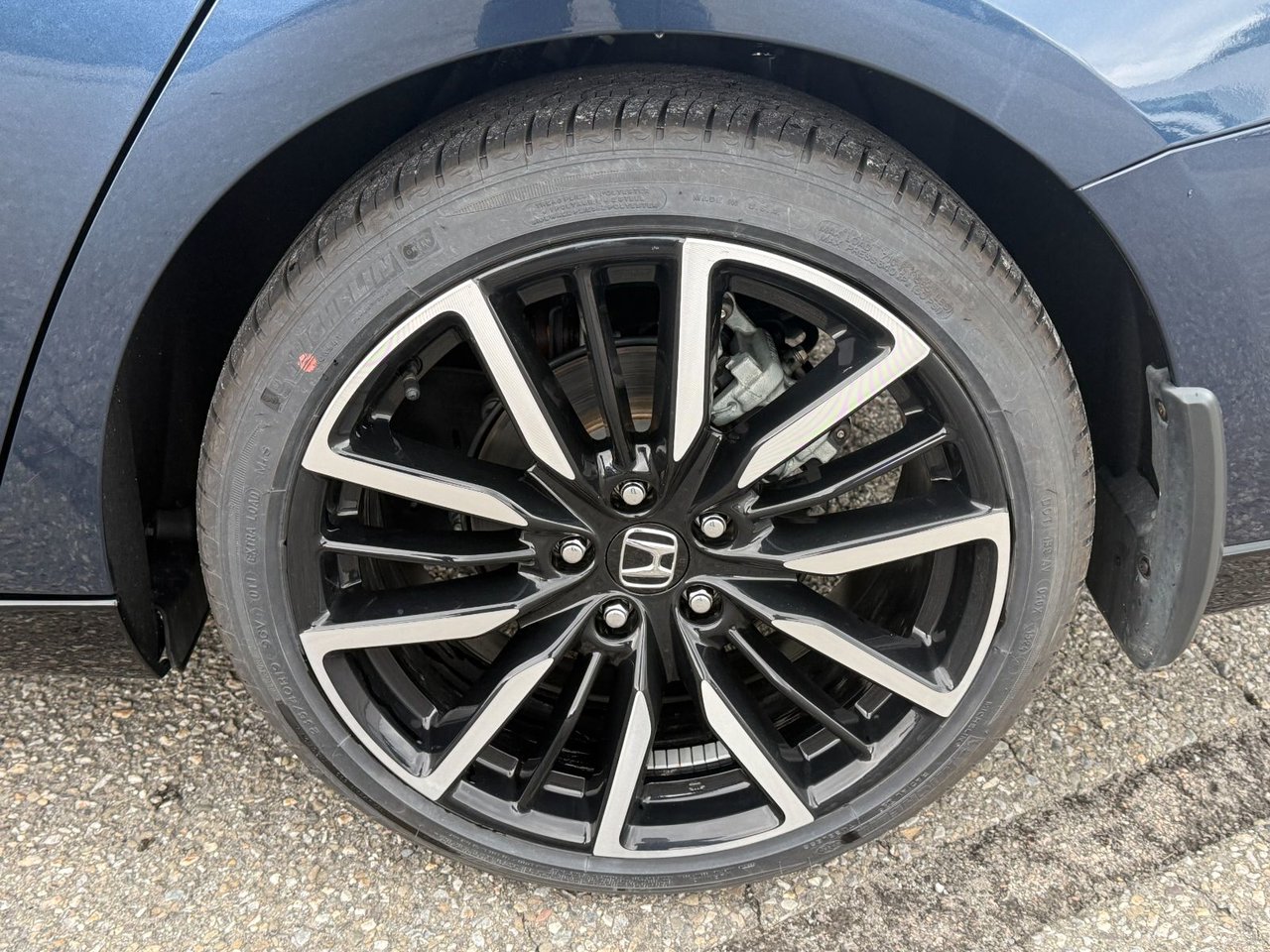 Honda Accord Hybrid Touring 2024-8