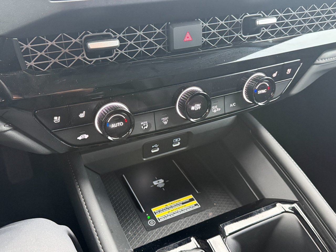 Honda Accord Hybrid Touring 2024-14