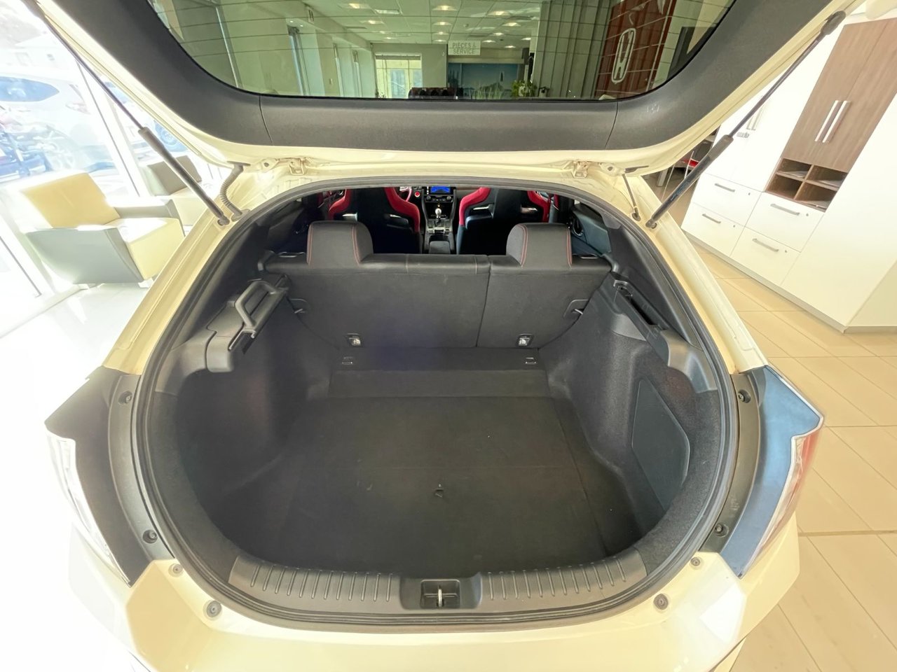 Honda Civic Type R  2018-16