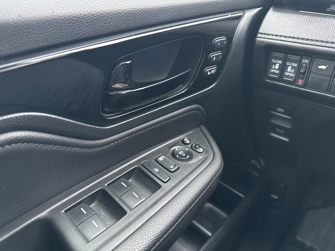 2022 Honda Odyssey Touring-13