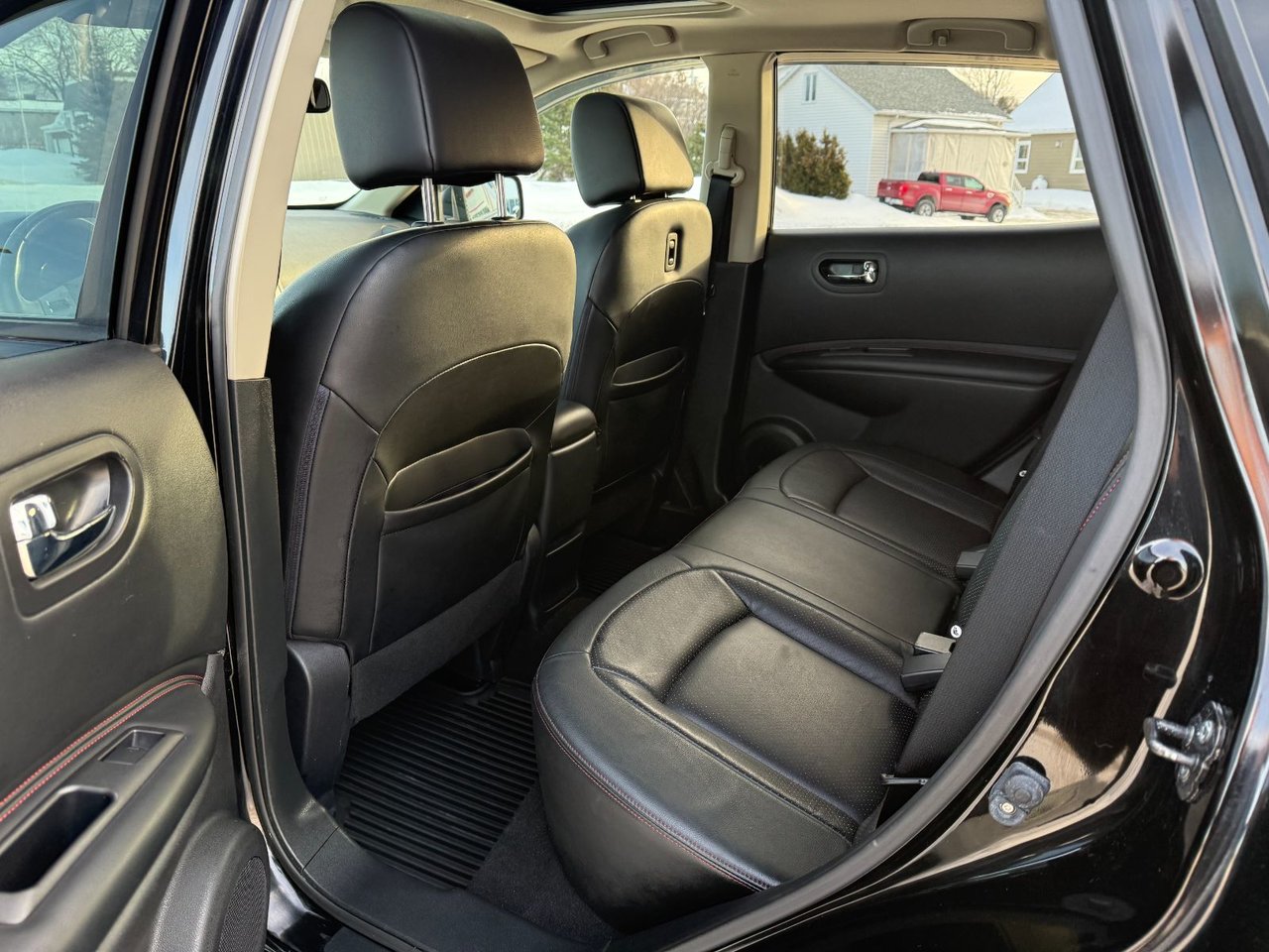 Nissan Rogue SL 2012-10