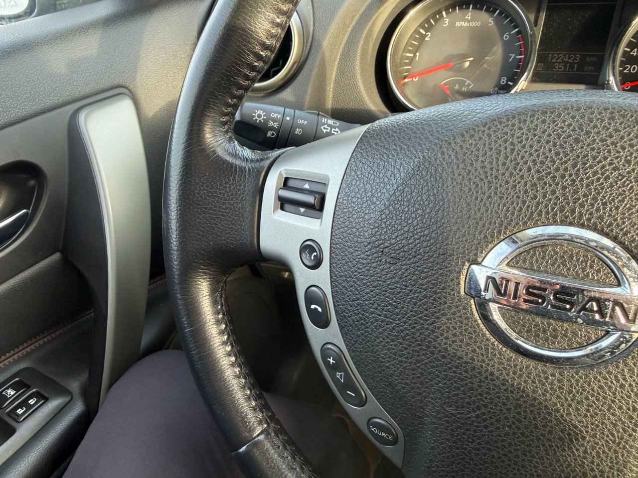 Nissan Rogue SL 2012-13