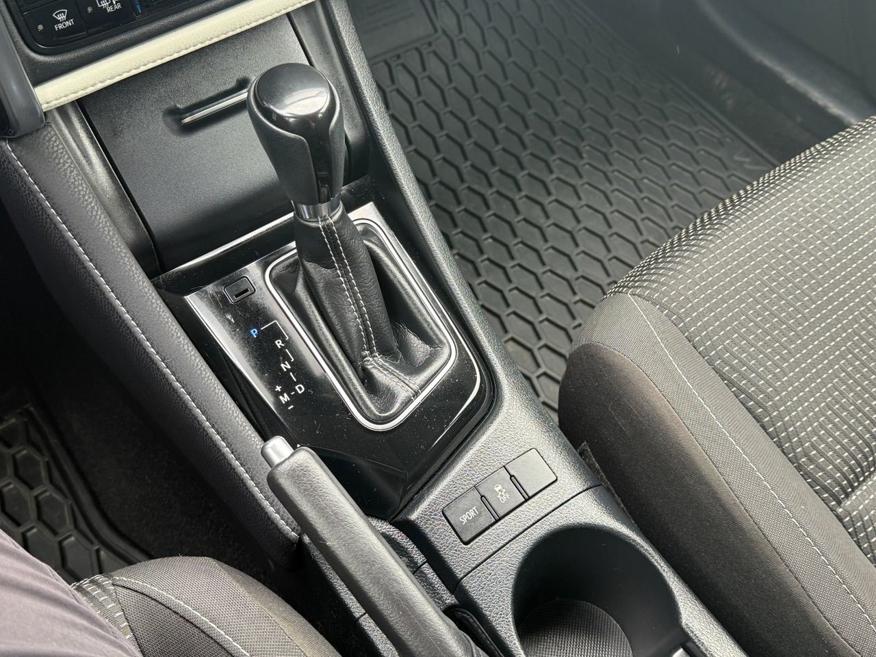 2018 Toyota Corolla iM-17