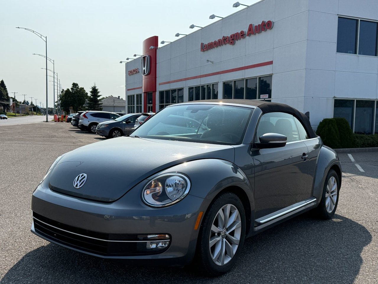 Volkswagen Beetle Convertible Comfortline 2014-0