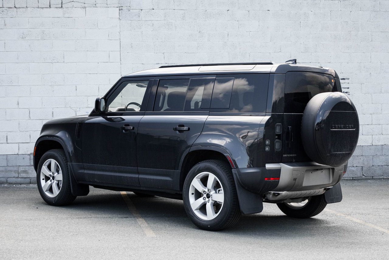 2026 Land Rover Defender 110 S-6