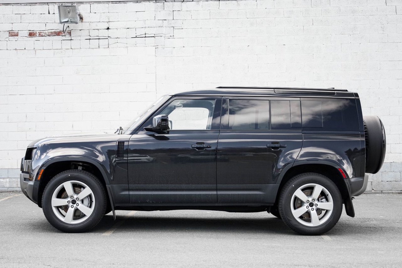 2026 Land Rover Defender 110 S-0