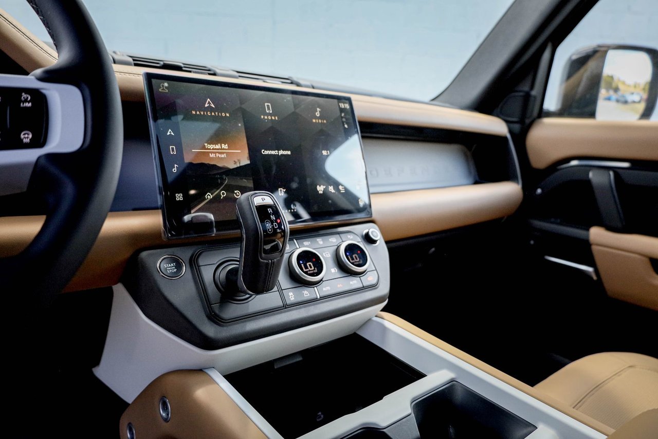 2026 Land Rover Defender 110 S-11