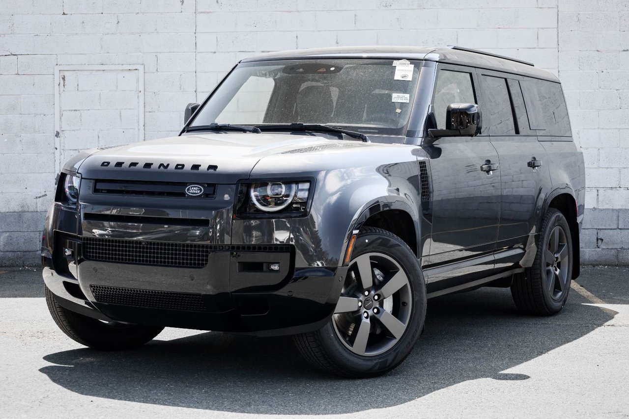 2026 Land Rover Defender 130 X-Dynamic SE-2