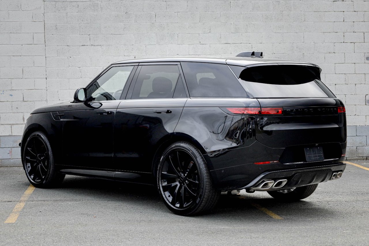 2026 Land Rover Range Rover Sport Dynamic SE-6