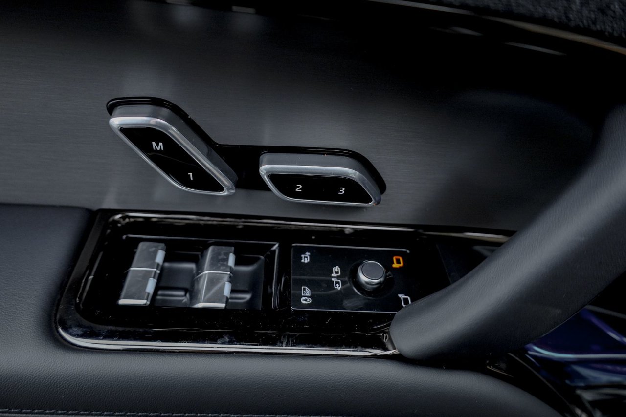 2026 Land Rover RANGE ROVER SPORT DYNAMIC HSE-11