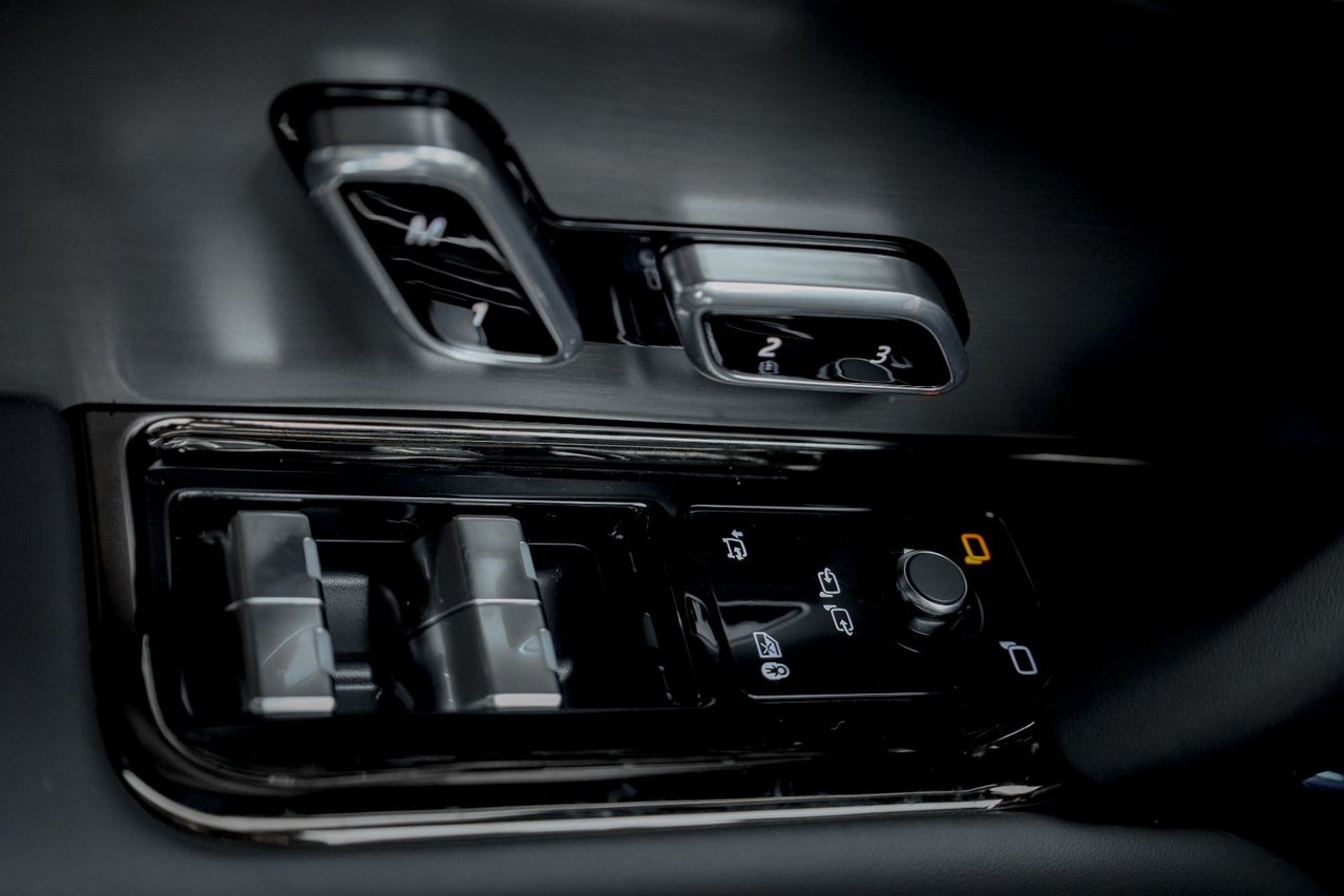 2026 Land Rover RANGE ROVER SPORT DYNAMIC HSE-22