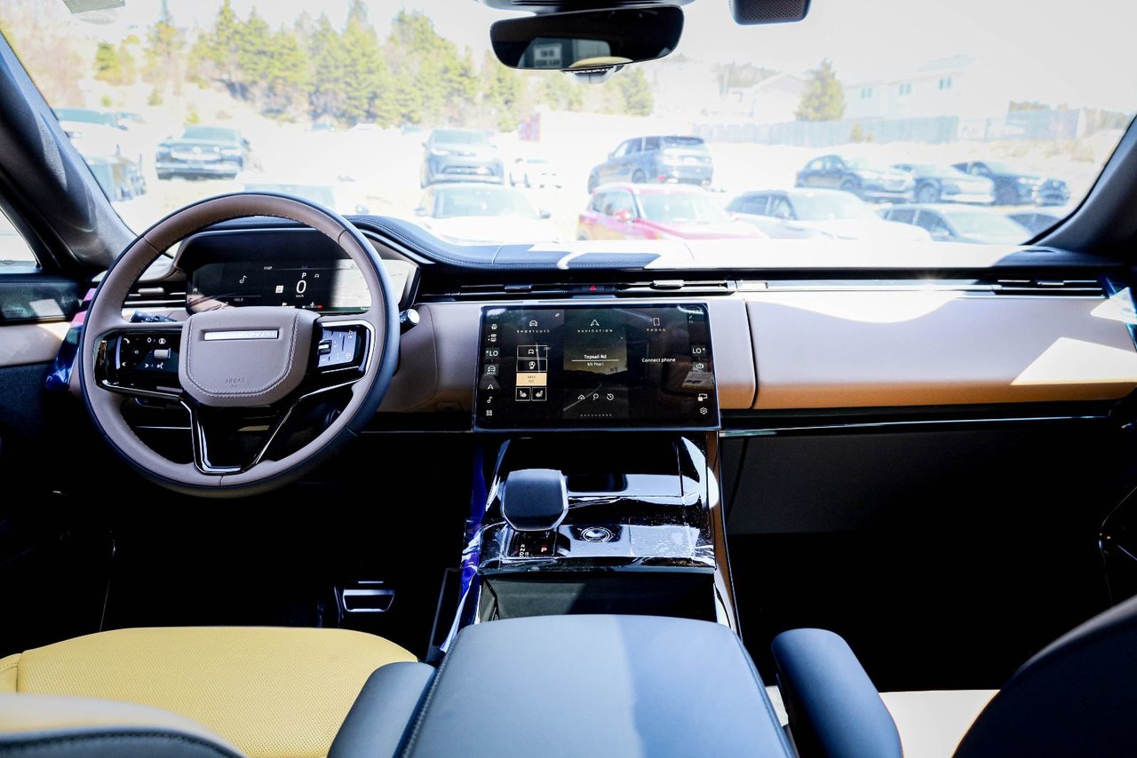 2026 Land Rover Range Rover Sport Dynamic SE-14
