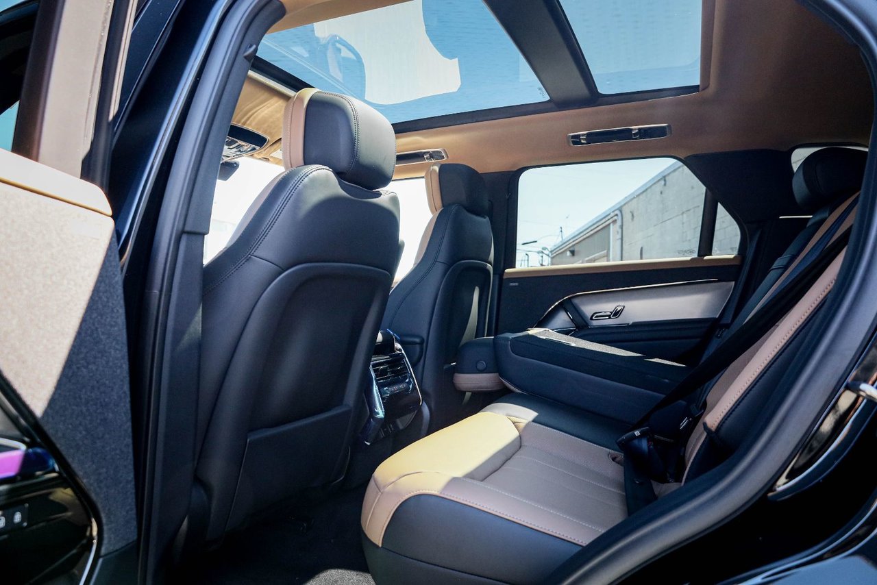 2026 Land Rover Range Rover Sport Dynamic SE-13