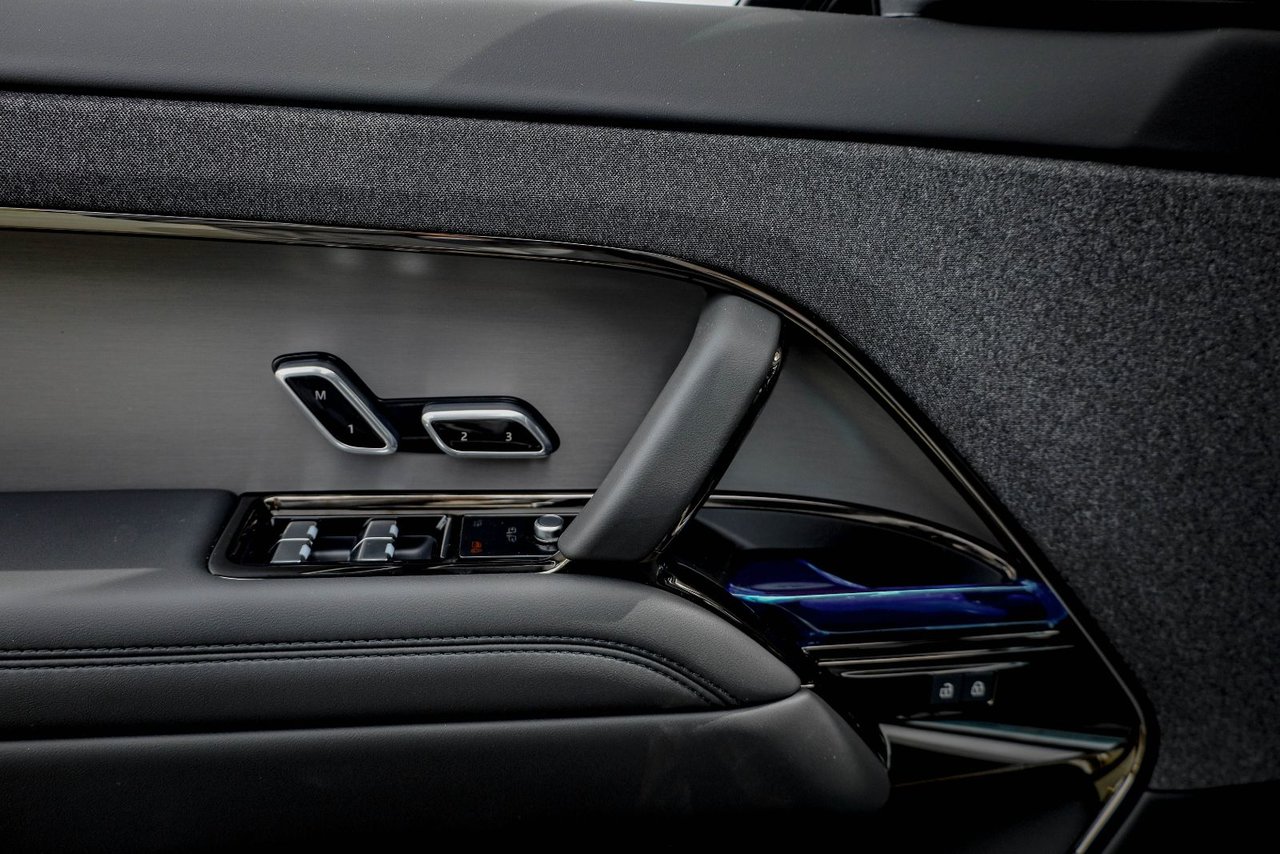 2026 Land Rover Range Rover Sport S-12
