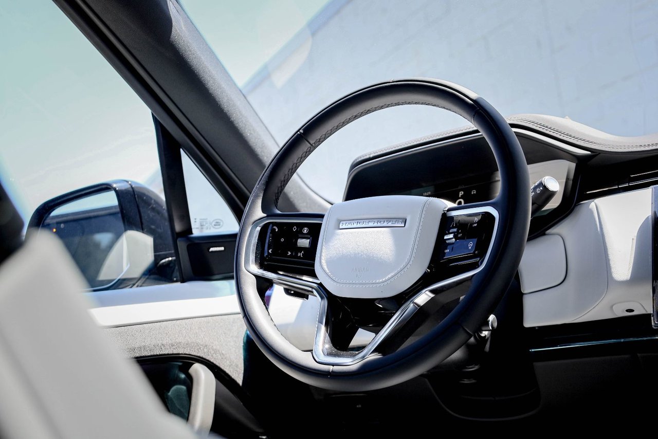 2026 Land Rover Range Rover Sport S-18