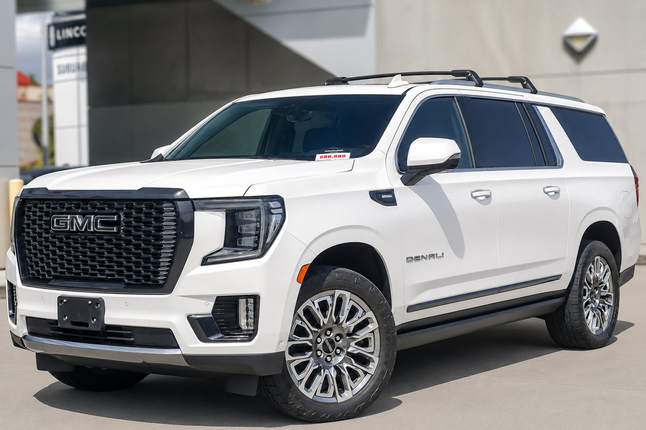 WHITE FROST TRICOAT 2023 GMC Yukon XL SUV / Crossover Four-Wheel Drive Automatic