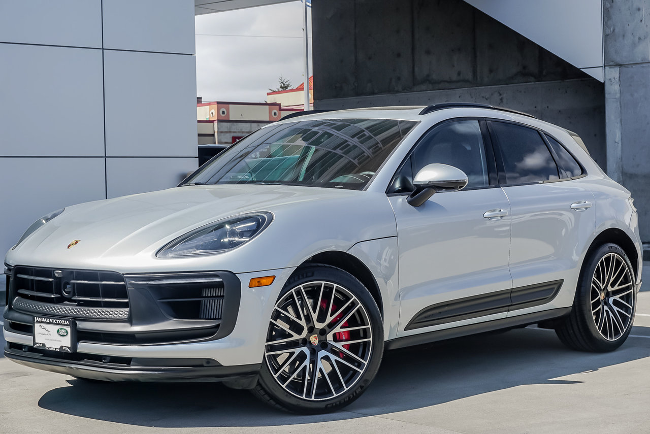  2024 Porsche Macan GTS AWD   
