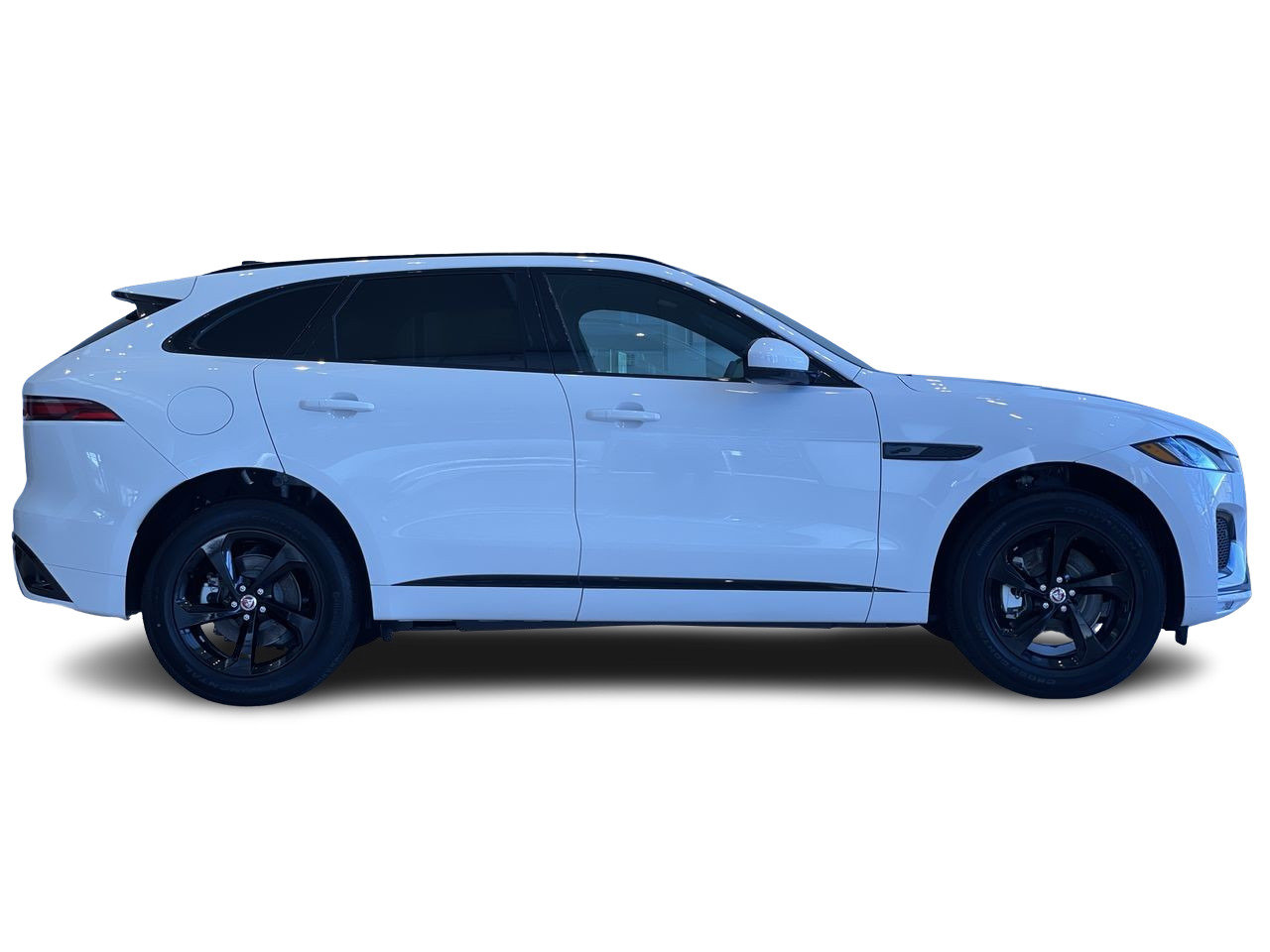 Used 2023 Fuji White Jaguar P250 R-DYNAMIC S image 15