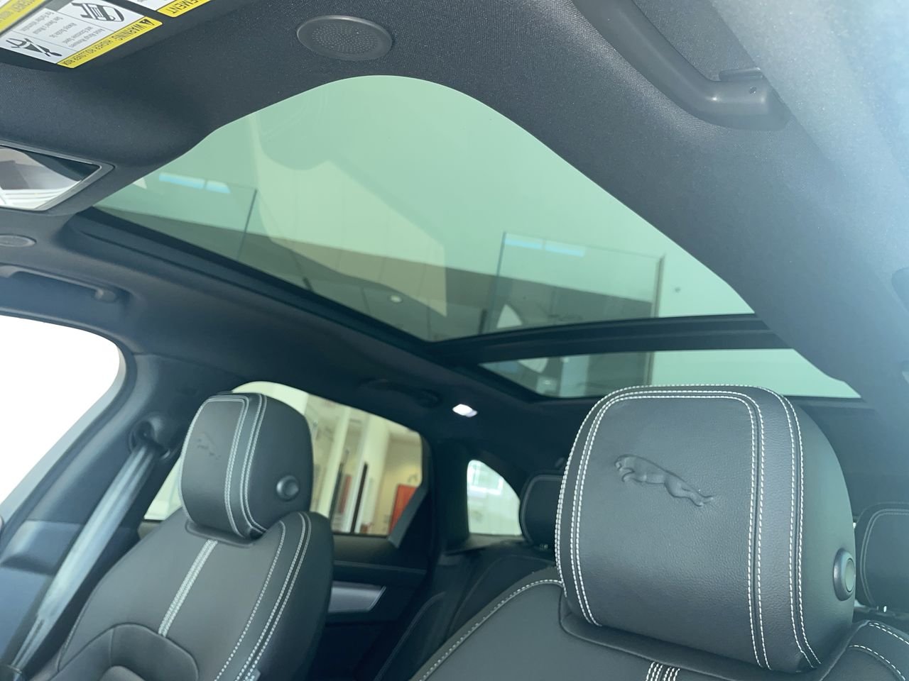 Used 2024 Santorini Black (Met) Jaguar P250 R-DYNAMIC S image 30