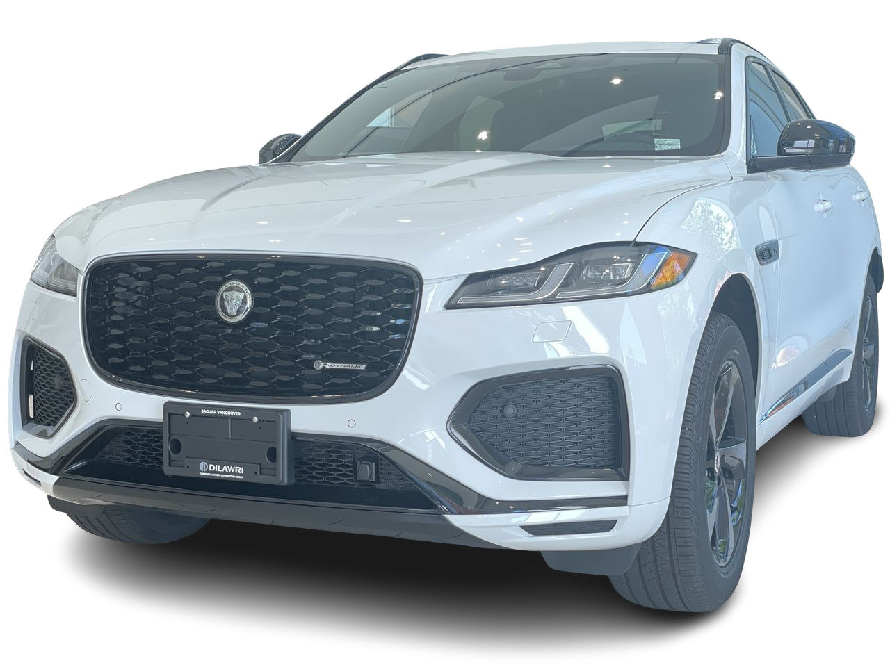 Used 2024 Fuji White Jaguar P250 R-DYNAMIC S image 4