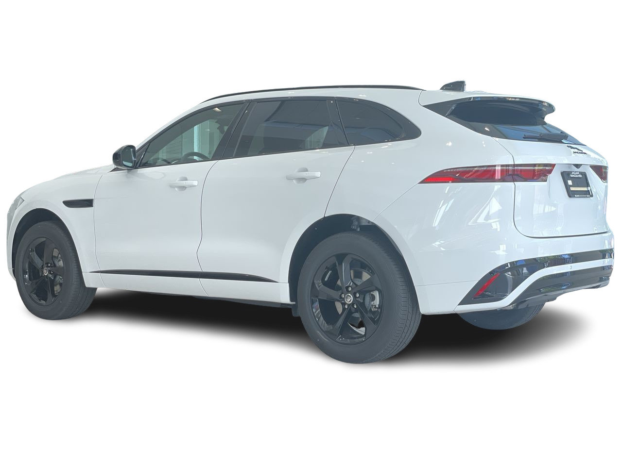Used 2024 Fuji White Jaguar P250 R-DYNAMIC S image 8
