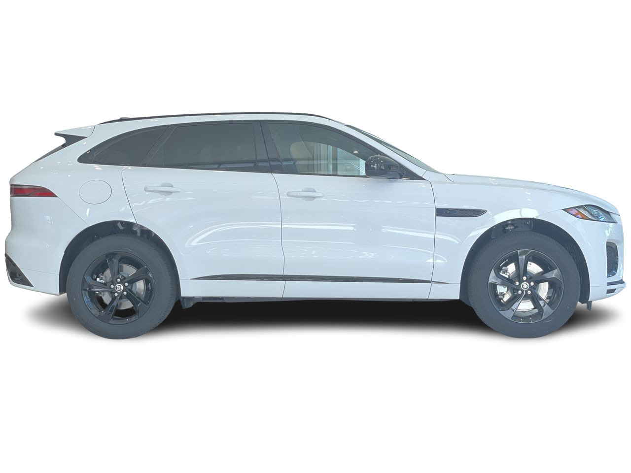 Used 2024 Fuji White Jaguar P250 R-DYNAMIC S image 15