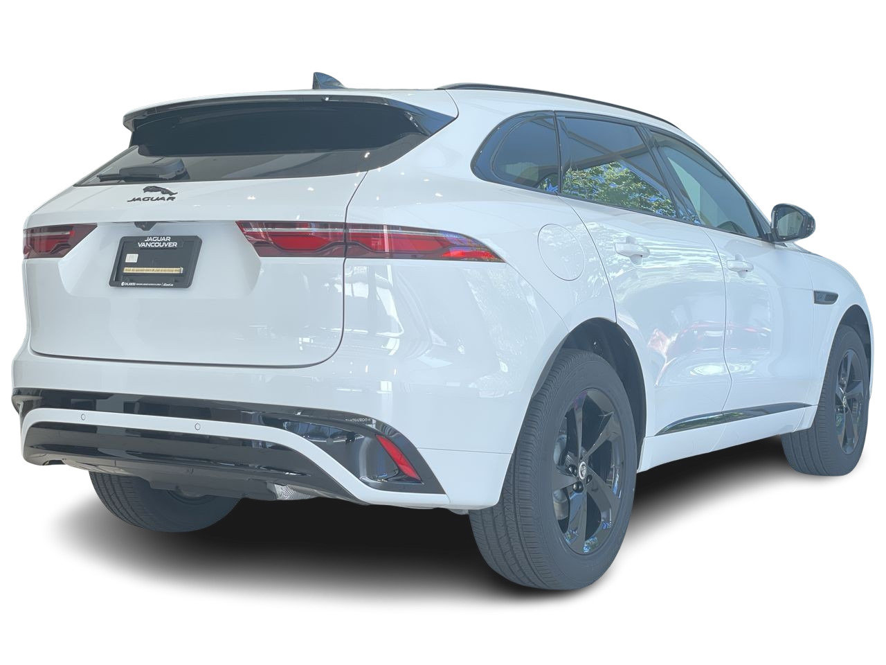 Used 2024 Fuji White Jaguar P250 R-DYNAMIC S image 13