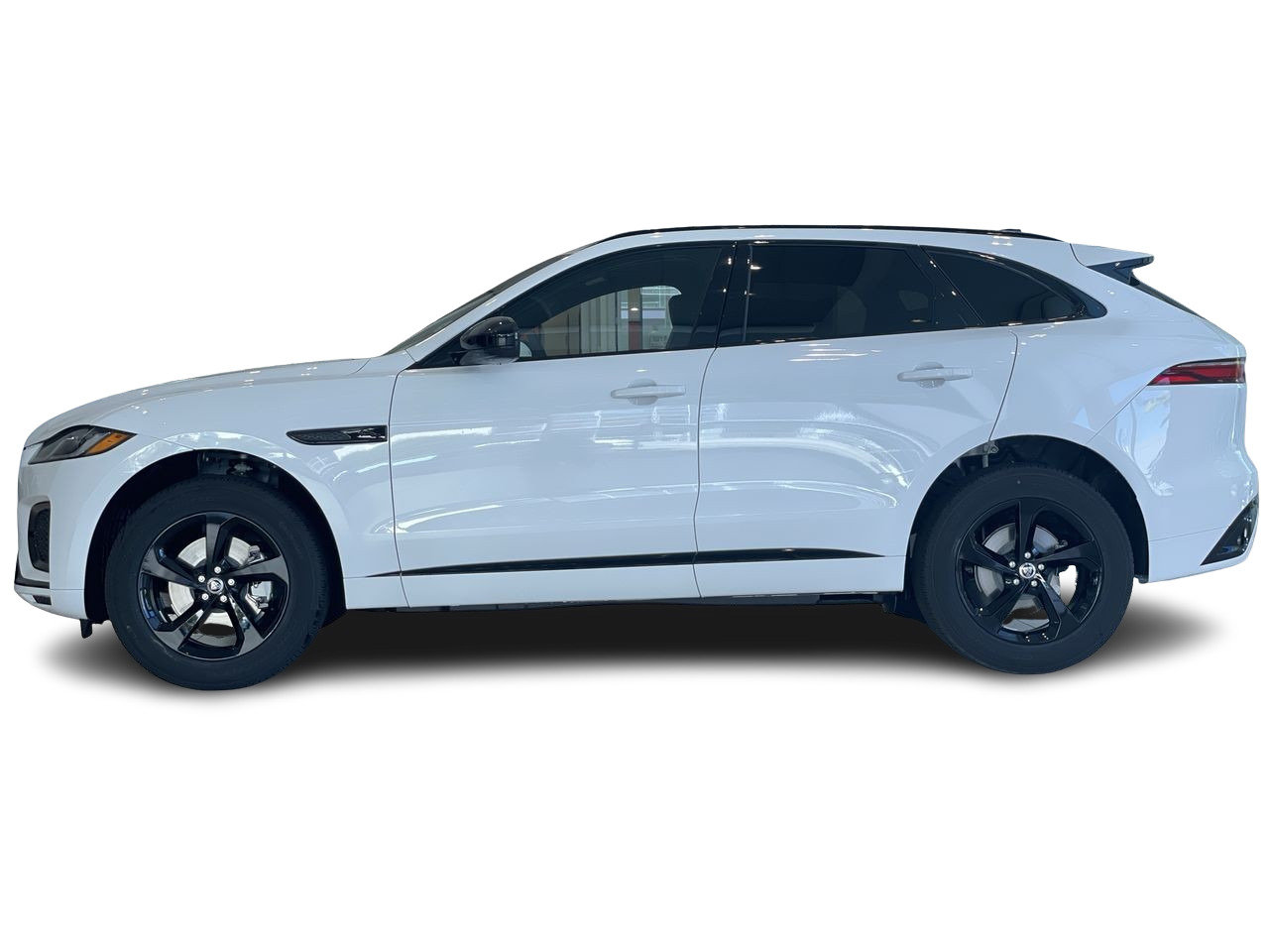 Used 2024 Fuji White Jaguar P250 R-DYNAMIC S image 7